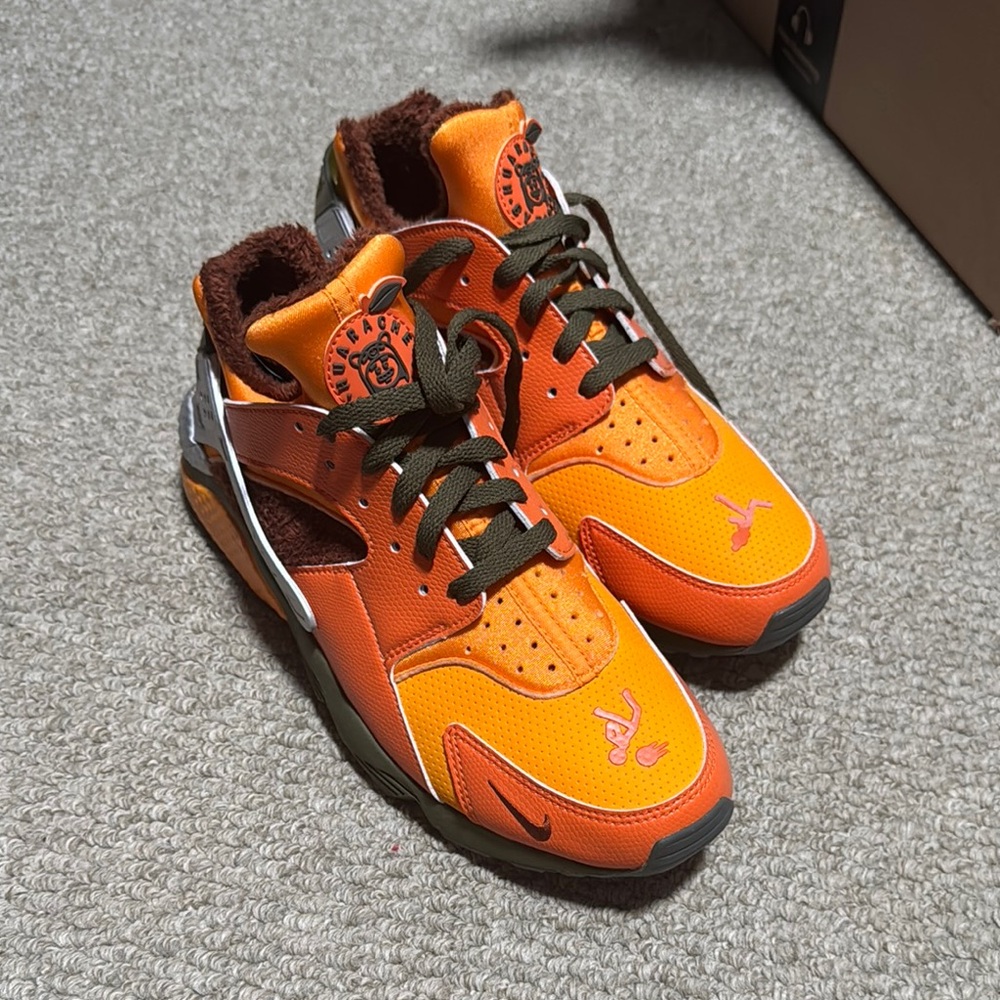 Nike Men's Orange Athletic Shoes